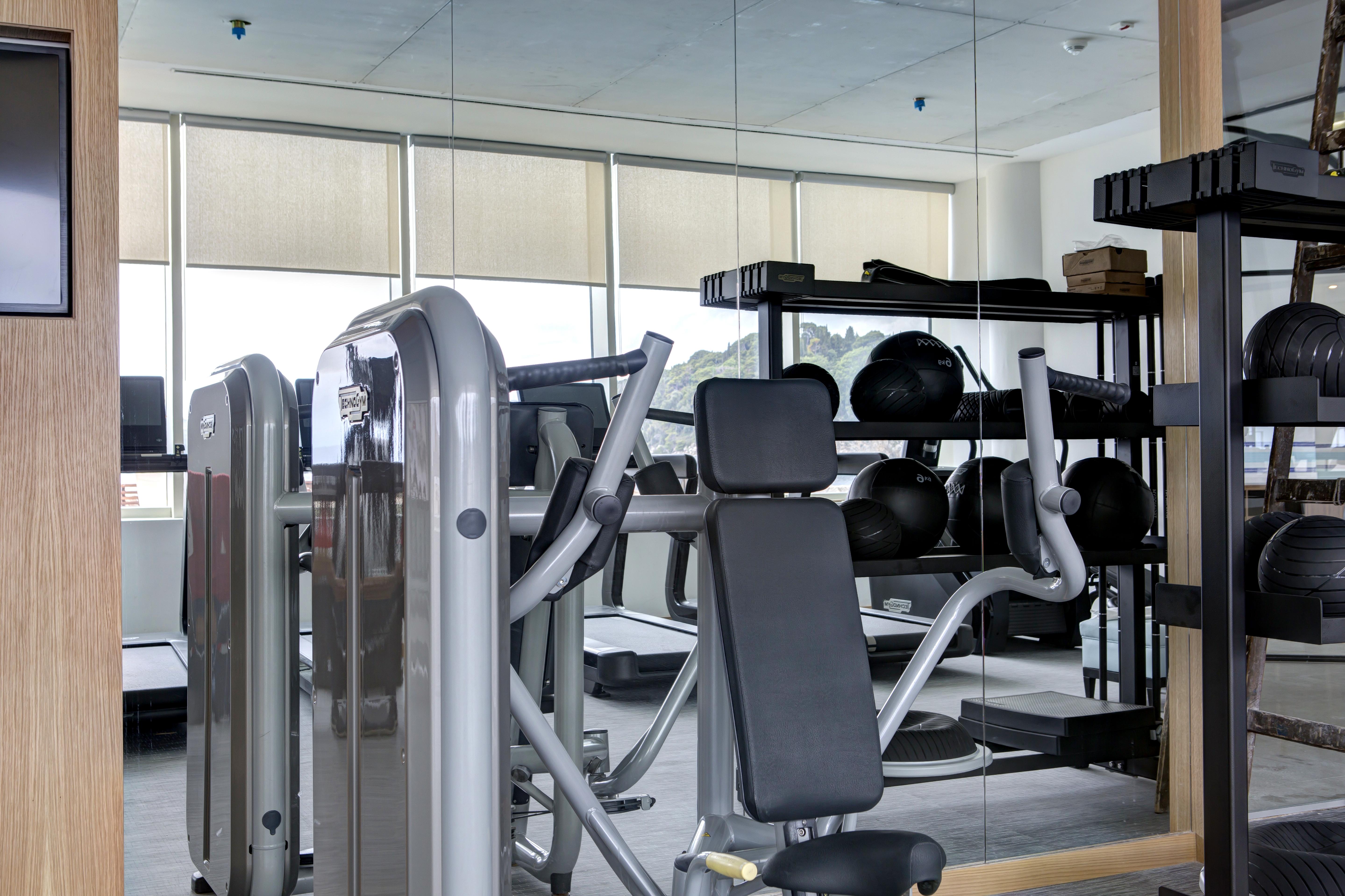 Rixos Premium Dubrovnik Hotel Bagian luar foto A gym in a hotel