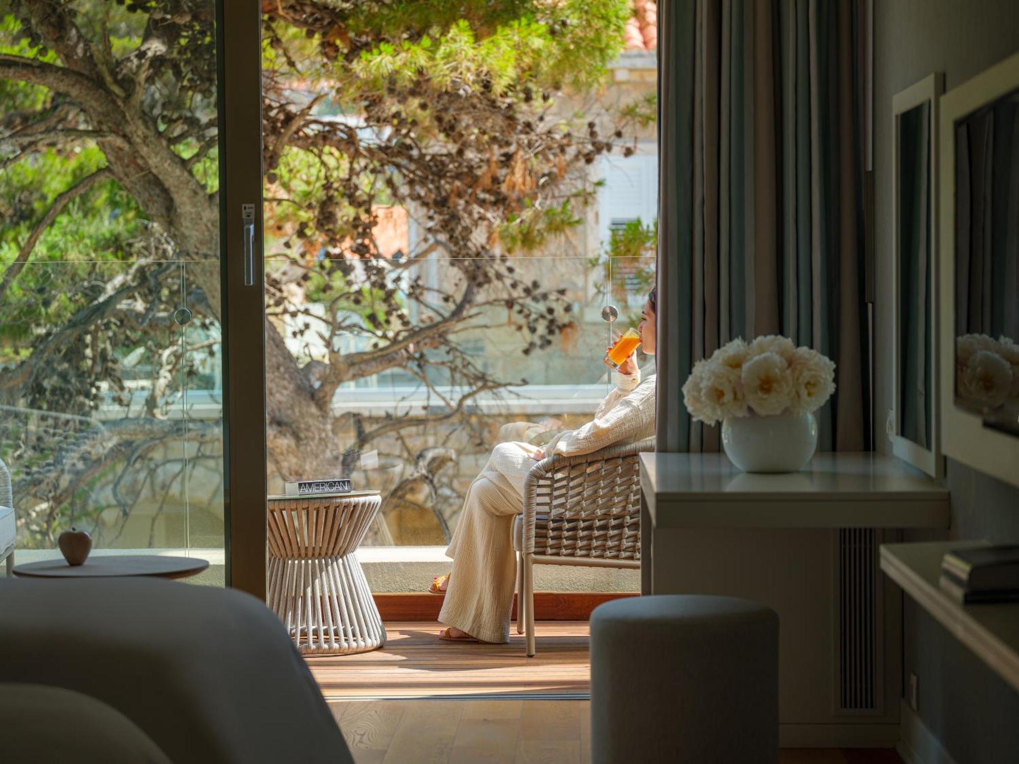 Rixos Premium Dubrovnik Hotel Bagian luar foto Deluxe Room